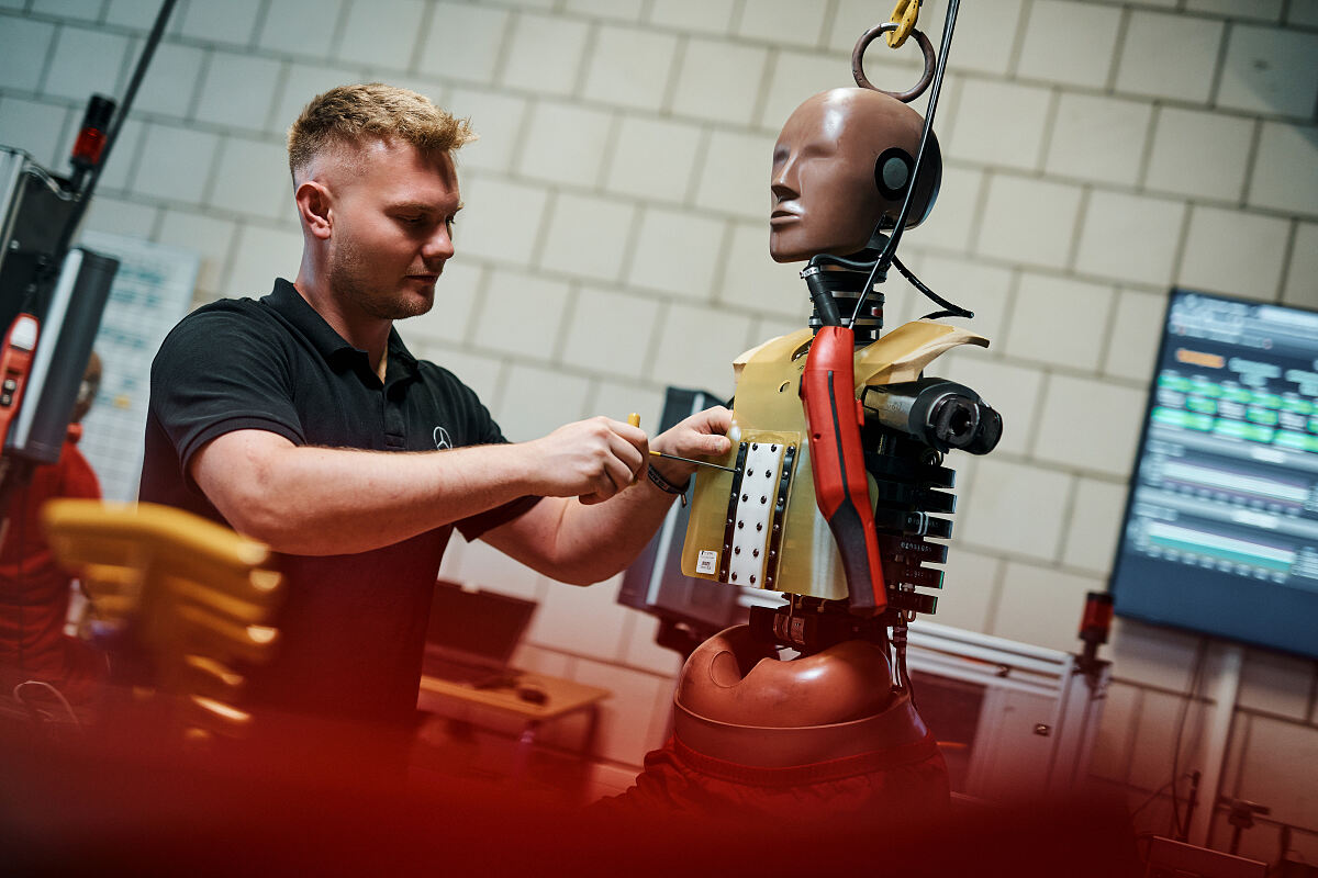 26c0307_037