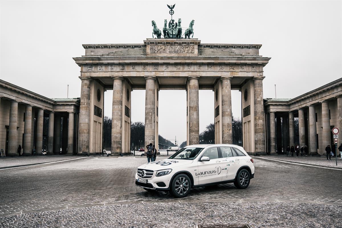 Mercedes-Benz startet Laureus Sport for Good Tour 2017 - Reise unter einem guten Stern 