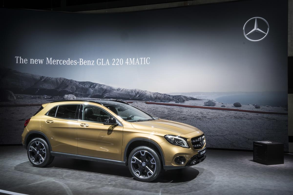 „Meet Mercedes“ in Genf 2017 - Vorab-Premiere für das E-Klasse Cabriolet