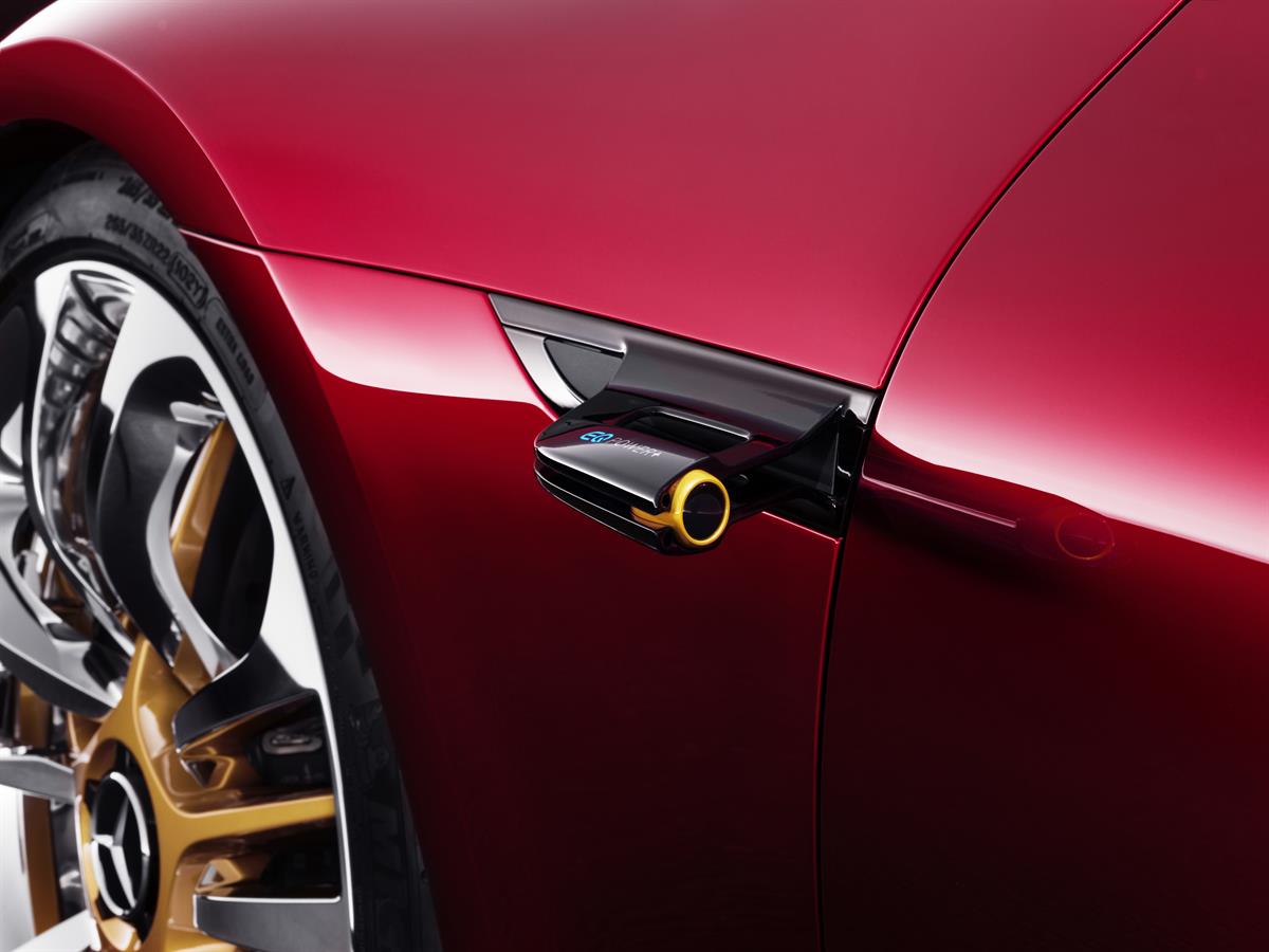 AMG Future Performance: Sportwagen-Marke präsentiert Hybrid-Showcar  - Mercedes-AMG GT Concept – Driving Performance der Zukunft 