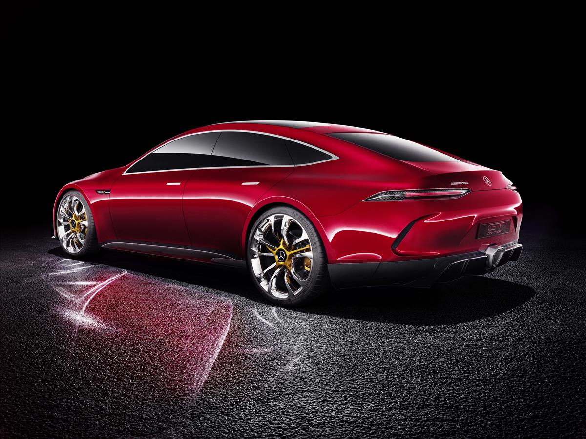 AMG Future Performance: Sportwagen-Marke präsentiert Hybrid-Showcar  - Mercedes-AMG GT Concept – Driving Performance der Zukunft 