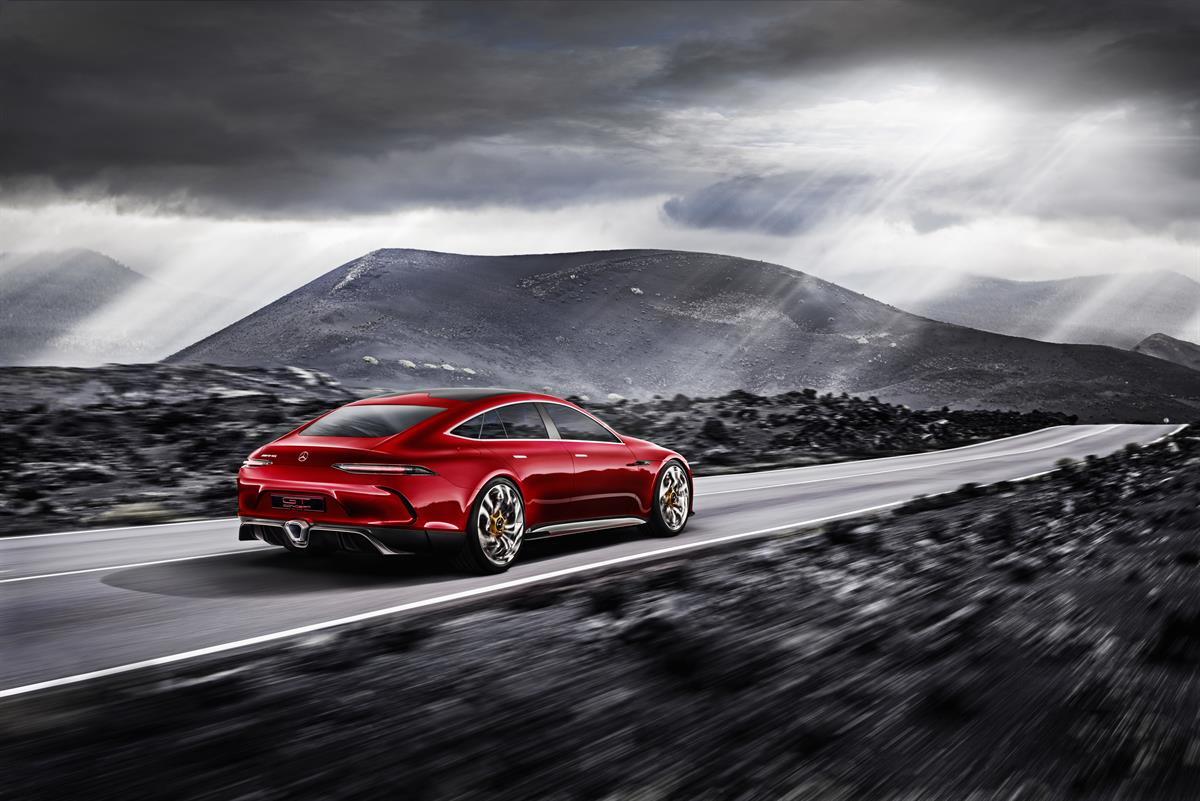 AMG Future Performance: Sportwagen-Marke präsentiert Hybrid-Showcar  - Mercedes-AMG GT Concept – Driving Performance der Zukunft 