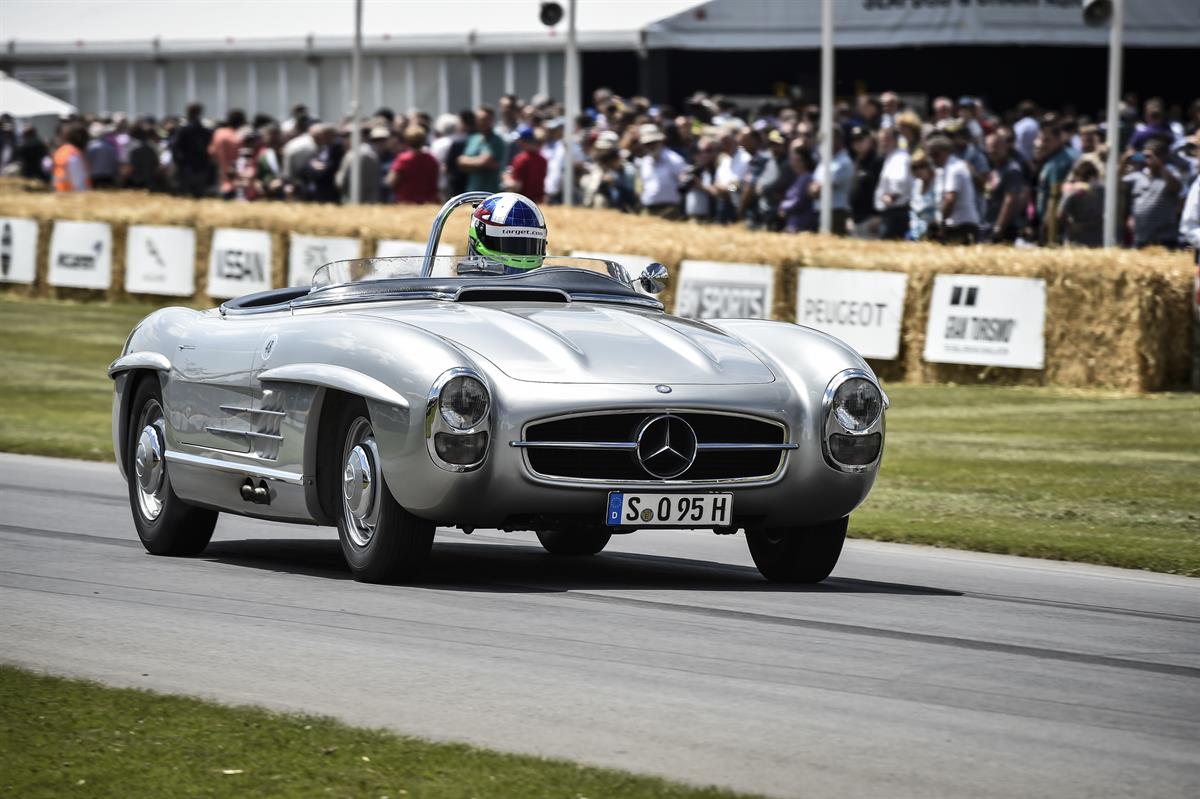 Im März 1957 kommt die neue Offenheit - 60 Jahre Mercedes-Benz 300 SL Roadster