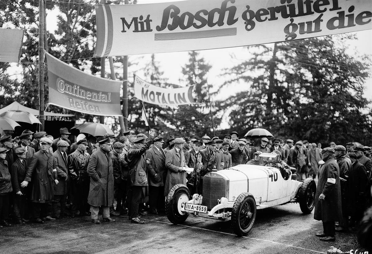 Mercedes-Benz Typ S – der erste der „Weißen Elefanten“ - Debüt vor 90 Jahren mit einem Sieg auf dem Nürburgring