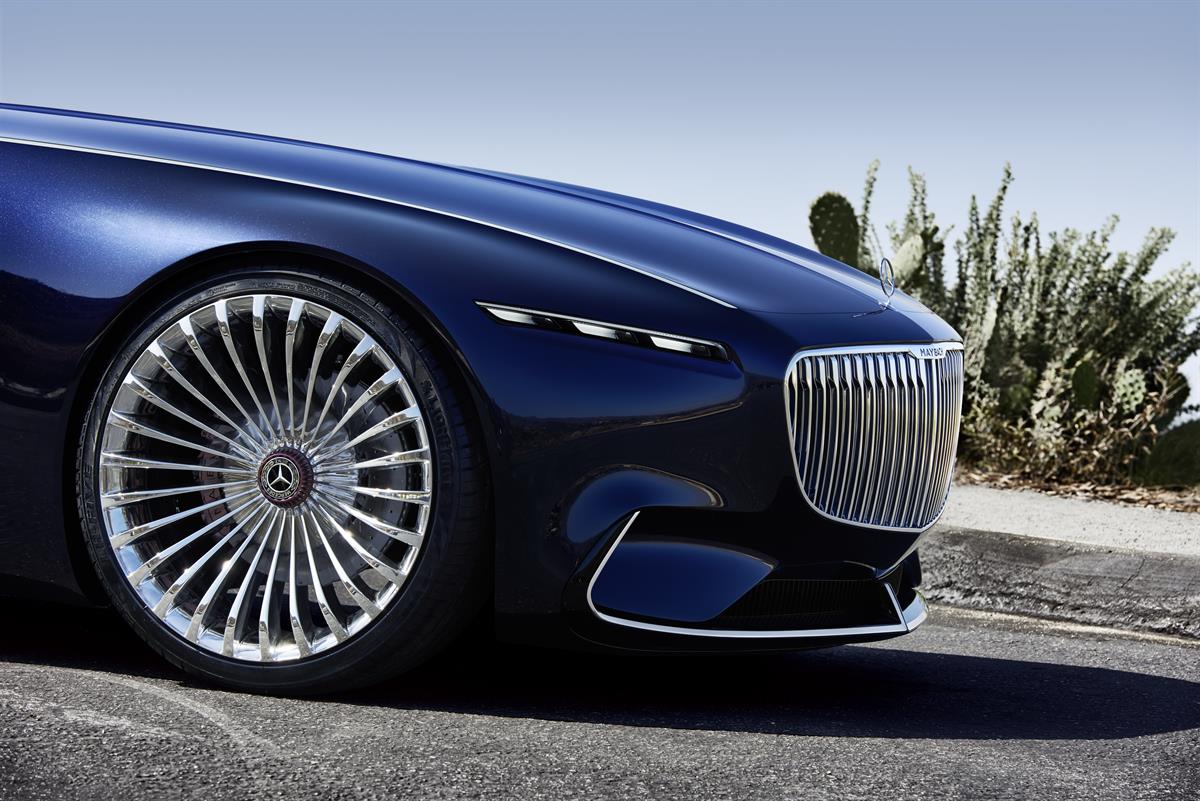 Studie eines extravaganten Cabriolets der Luxusklasse - Luxuriöse Offenbarung: Vision Mercedes-Maybach 6 Cabriolet