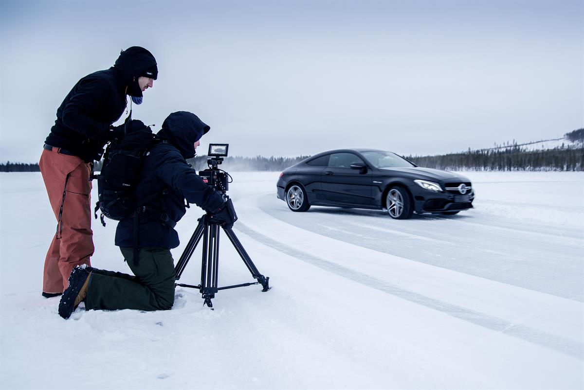 Project CARS 2 – Virtuell über den Eissee fahren lernen - Mercedes-Benz Driving Events erstmals in einem PC- und Video-Spiel erleben