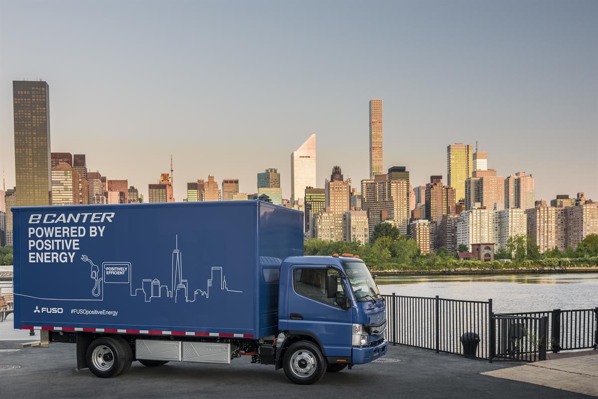 Daimler auf der EVS30: Road to the Future – Drive Train: Alle Ampeln stehen auf grün 