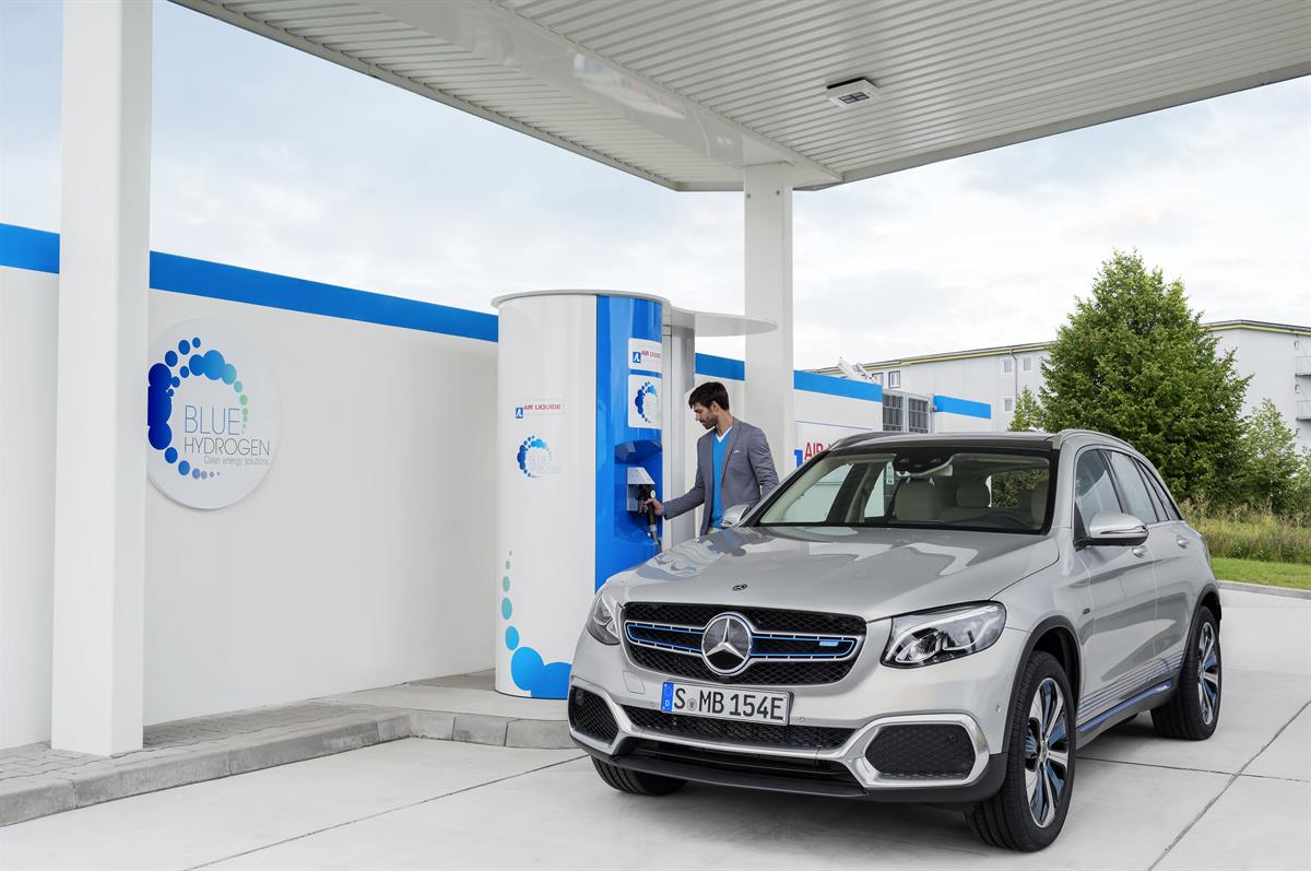 Daimler auf der EVS30: Road to the Future – Drive Train: Alle Ampeln stehen auf grün 