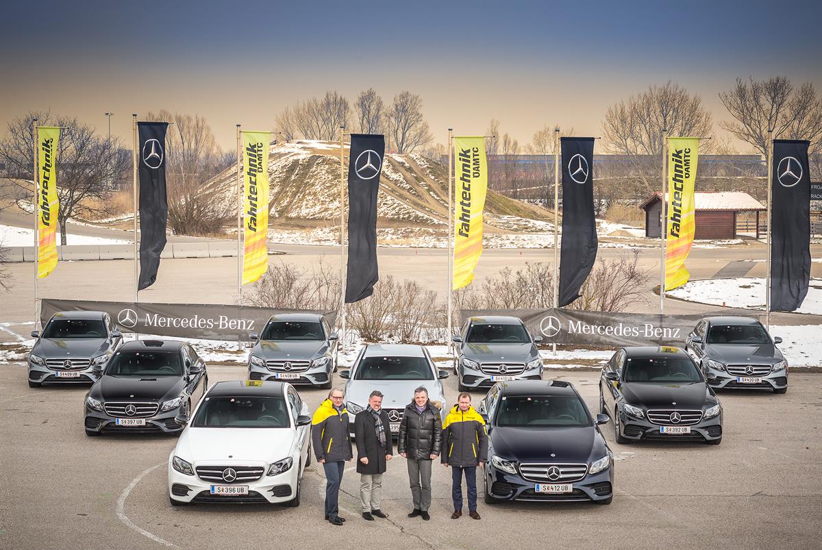 25 Mercedes-Benz E-Klassen für ÖAMTC Fahrtechnik in Teesdorf übergeben