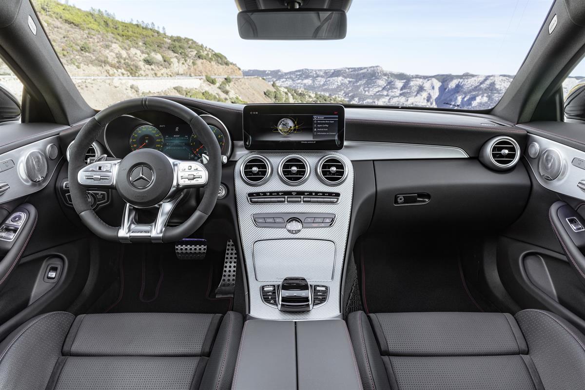 Das Interieur des neuen Mercedes-AMG C 43 4MATIC Coupé und Cabriolet