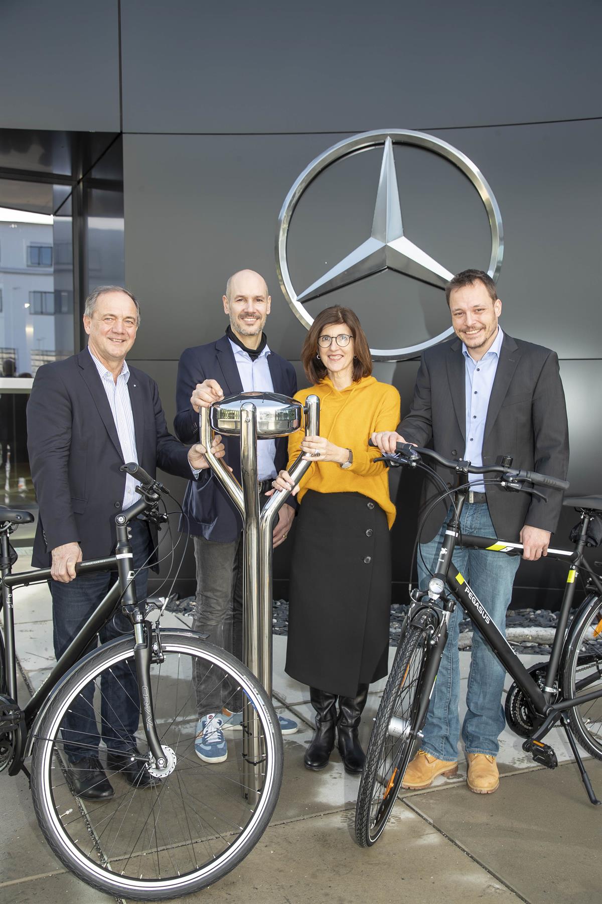 Spendenübergabe Mercedes Benz Österreich_Sonneninsel und Konradinum