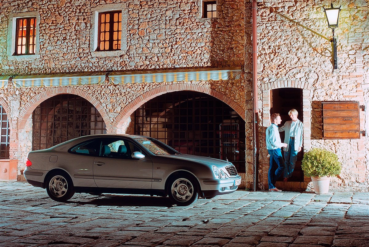 Coupé-Premiere im Januar 1997: Mercedes-Benz CLK der Baureihe 208 008