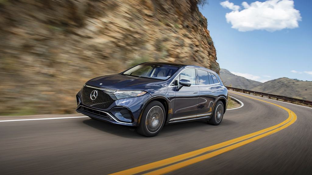 Mercedes-Benz beendet 2022 mit starkem Absatzquartal bei Top-End- und Elektromodellen
