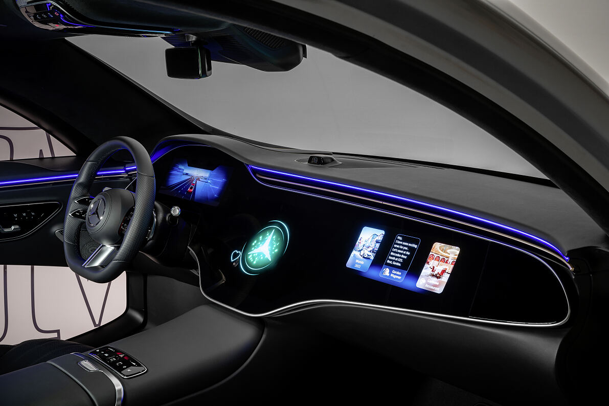 Mercedes-Benz läutet eine neue Ära der Benutzeroberfläche ein – mit menschenähnlichem virtuellen Assistenten auf Basis generativer KI