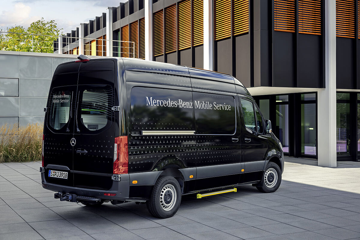 Mercedes-Benz Vans bringt die Werkstatt zum Kunden 