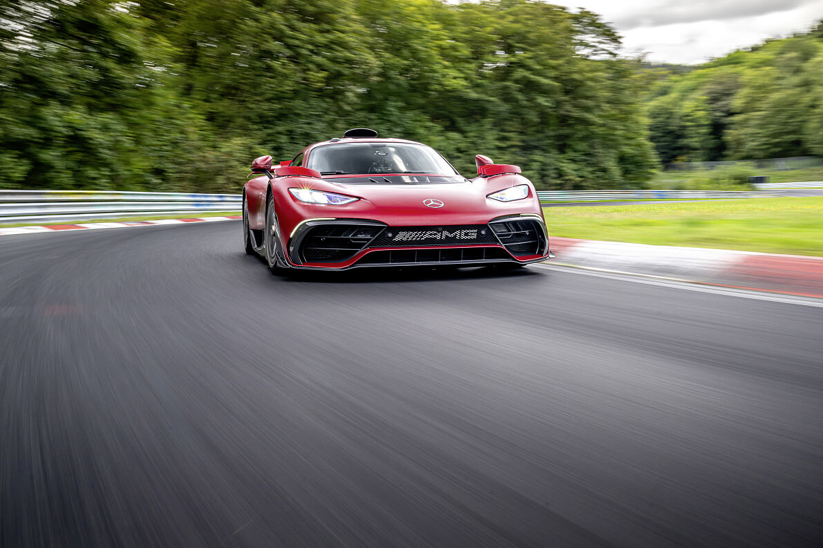 Mercedes-AMG ONE bricht eigenen Rundenrekord auf der Nürburgring-Nordschleife