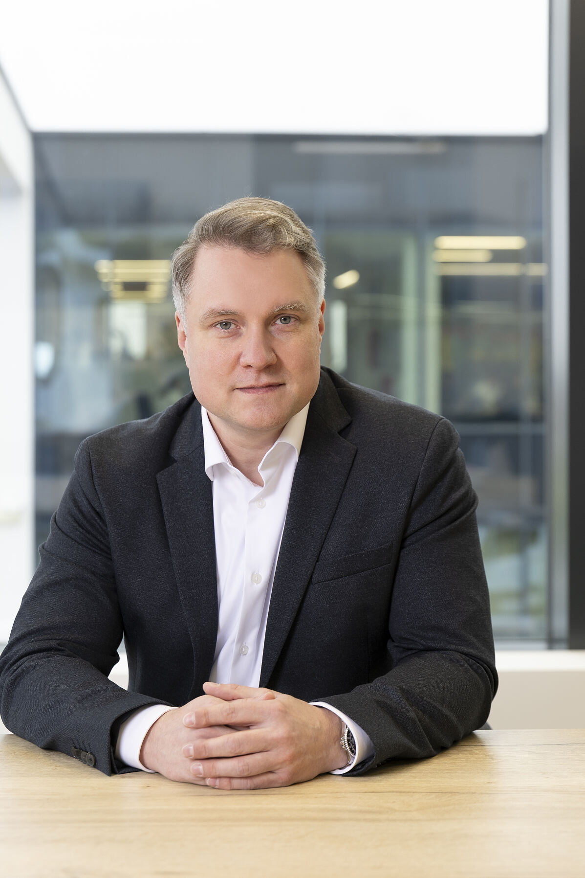 Mercedes-Benz_David_Nogossek_02